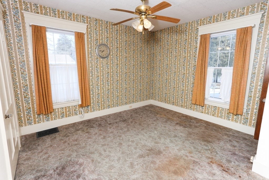 5 Maple Street South Hadley, MA 01075 - Photo 12 of 37