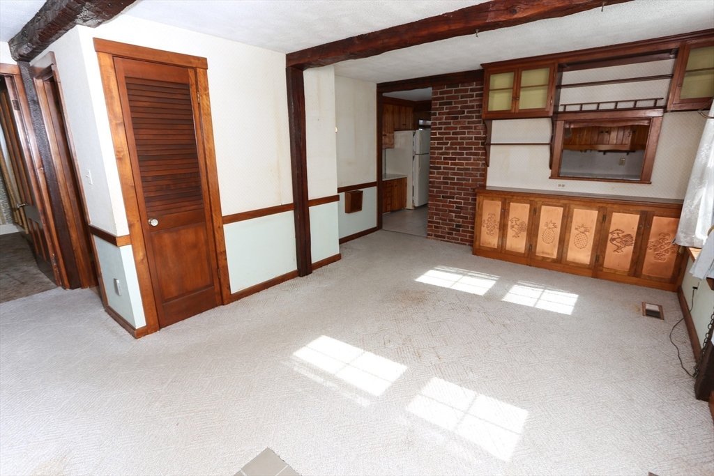 5 Maple Street South Hadley, MA 01075 - Photo 10 of 37