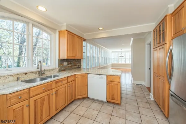 $549,900 | 255 Sussex Avenue, Newton, NJ 07860
