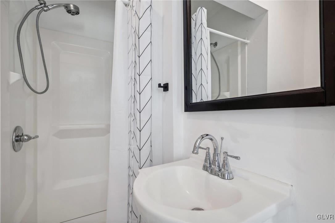 3203 Washington Street Bethlehem, PA 18020 - Photo 21 of 50