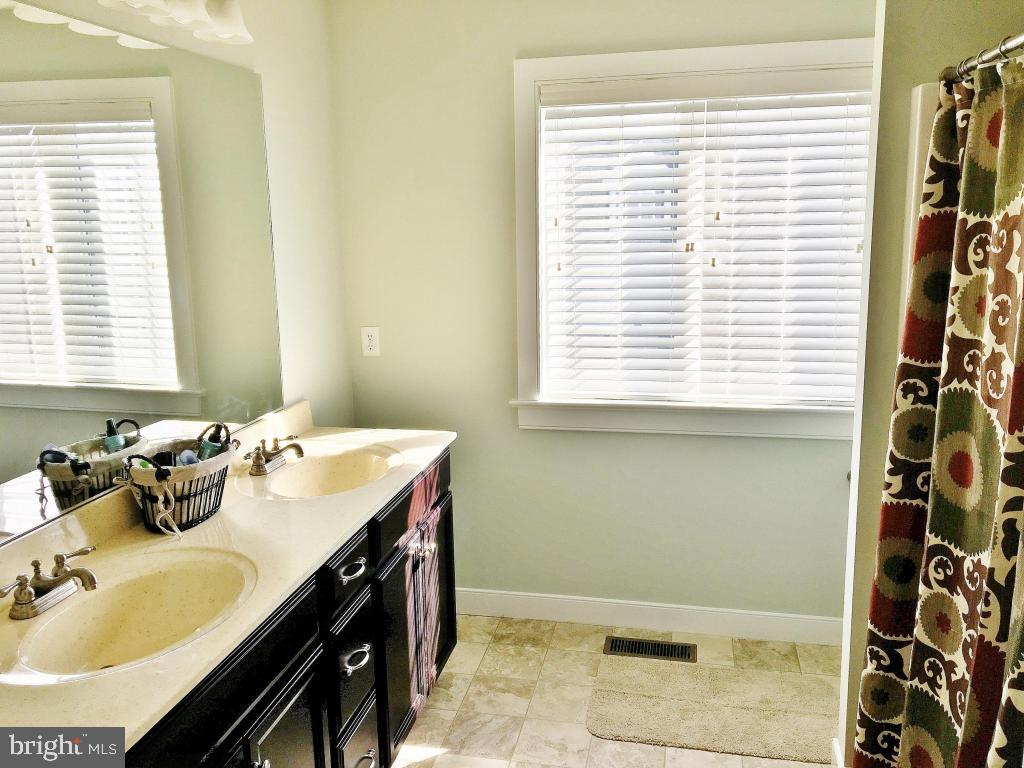 637 Frome Avenue Lititz, PA 17543 - Photo 16 of 28