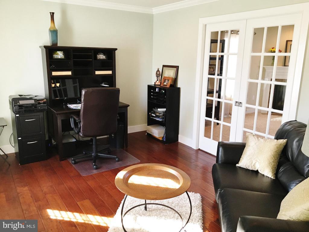 637 Frome Avenue Lititz, PA 17543 - Photo 4 of 28