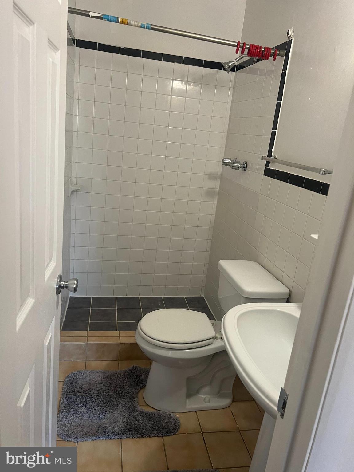 2216 Sanibel Drive Reston, VA 20191 - Photo 17 of 22