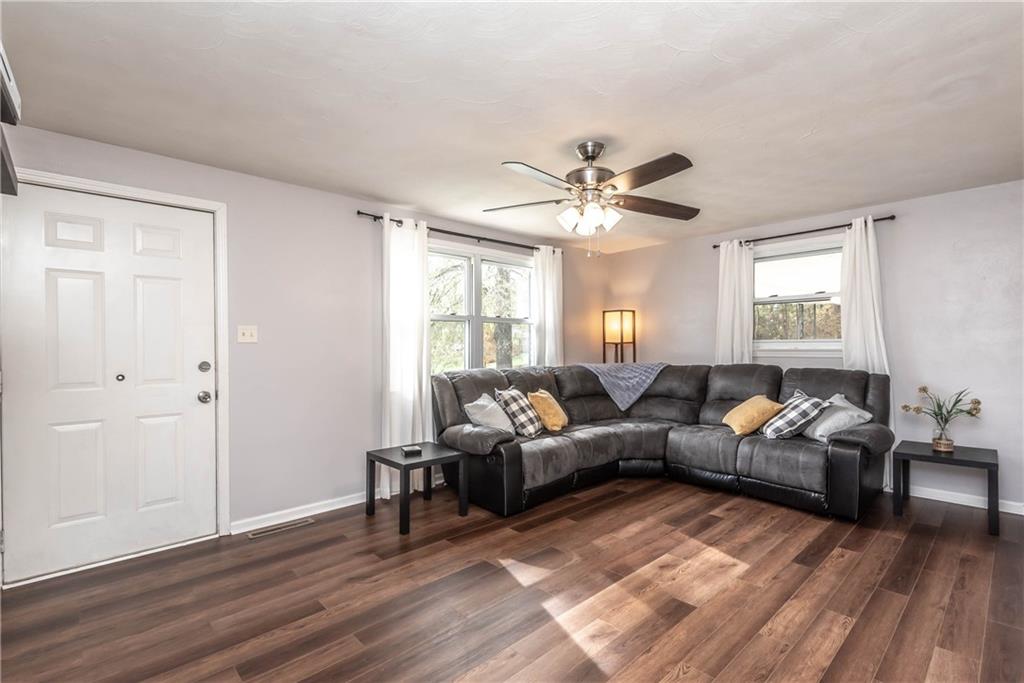 814 4th Street Southwest Conover, NC 28613 - Photo 4 of 34 Gallery Image 4