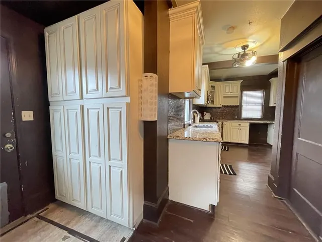 $380,000 | 2803 Harrison Street, Kansas City, MO 64109