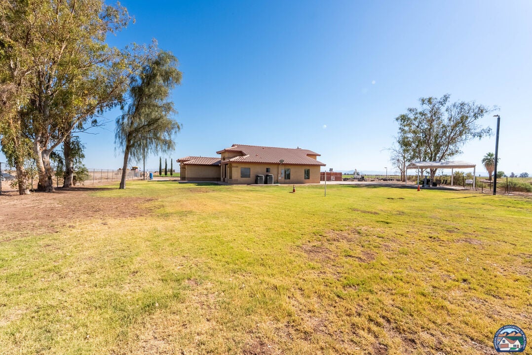 2355 James Road El Centro, CA 92243 - Photo 11 of 41 Gallery Image 11