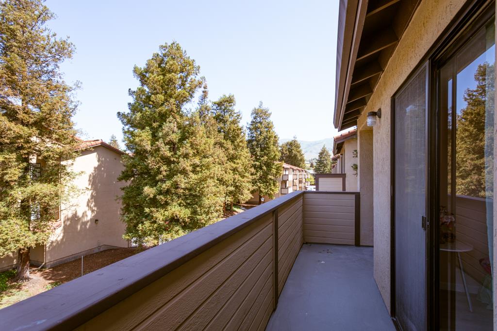 93 Shaniko Common, Unit 24 Fremont, CA 94539 - Photo 19 of 25 a view of balcony