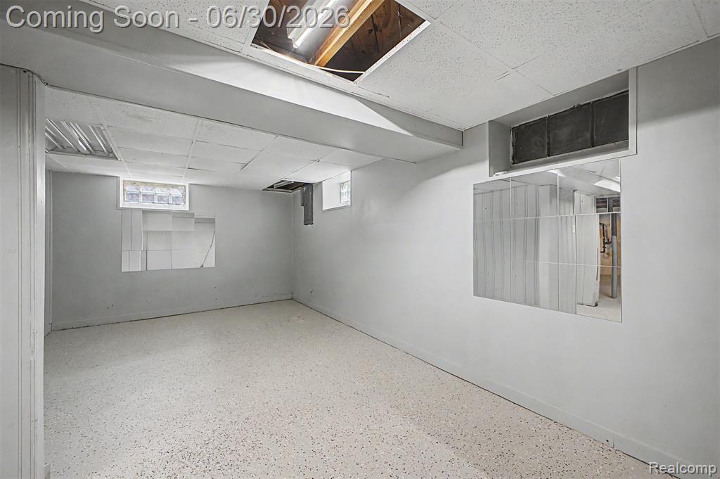 10883 Balfour Road Detroit, MI 48224 - Photo 19 of 30