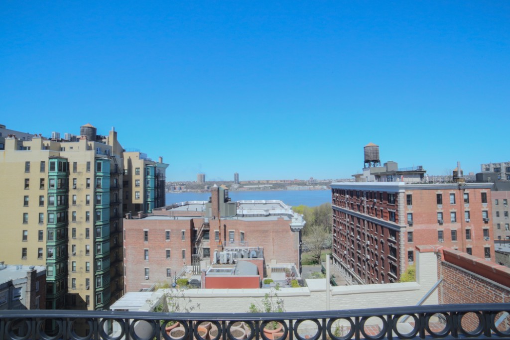 304 West 92nd Street, Unit 5A Manhattan, NY 10025 - Photo 8 of 12 a view of a city with tall buildings