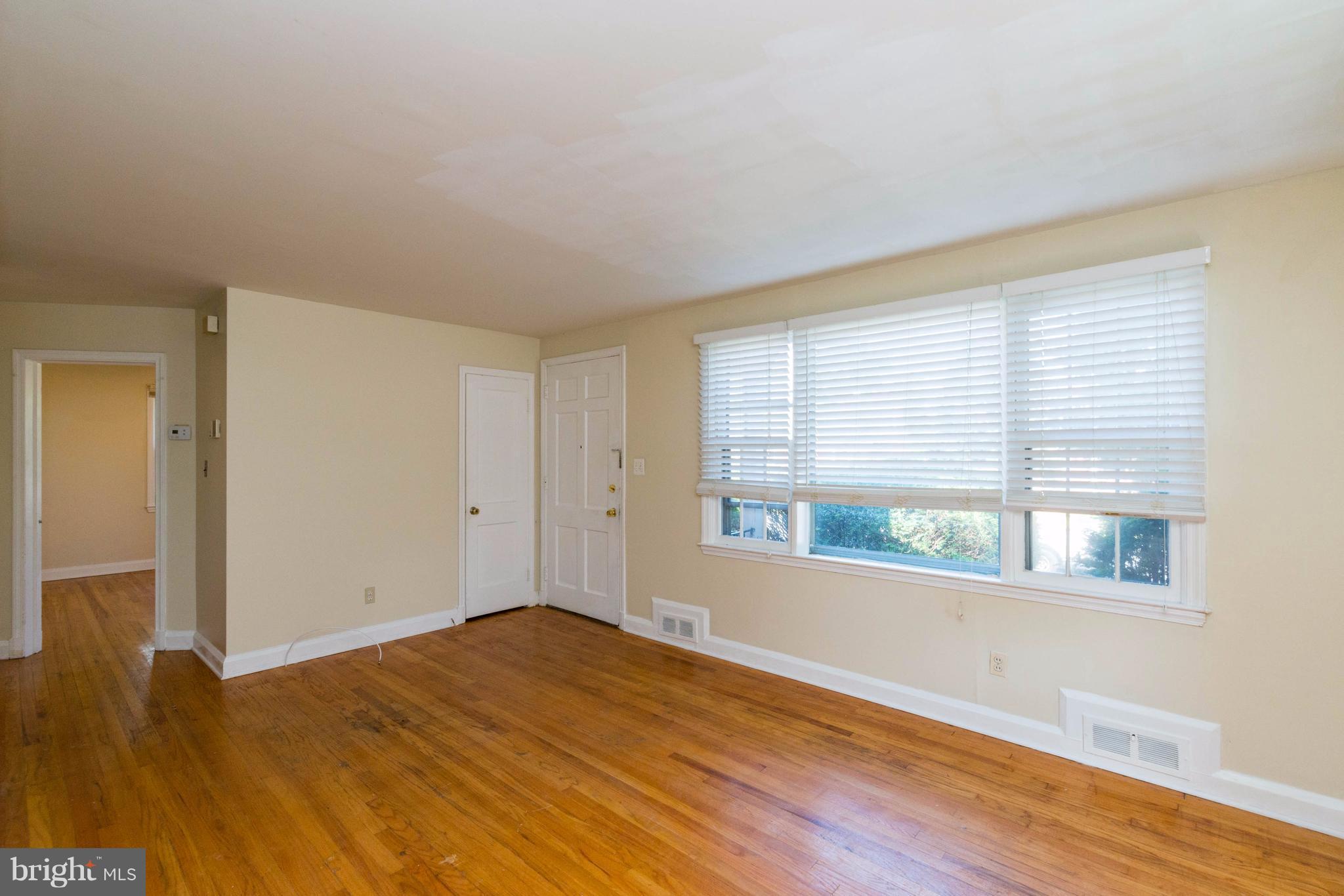 3533 Wild Cherry Road Baltimore, MD 21244 - Photo 13 of 30 Interior (General)