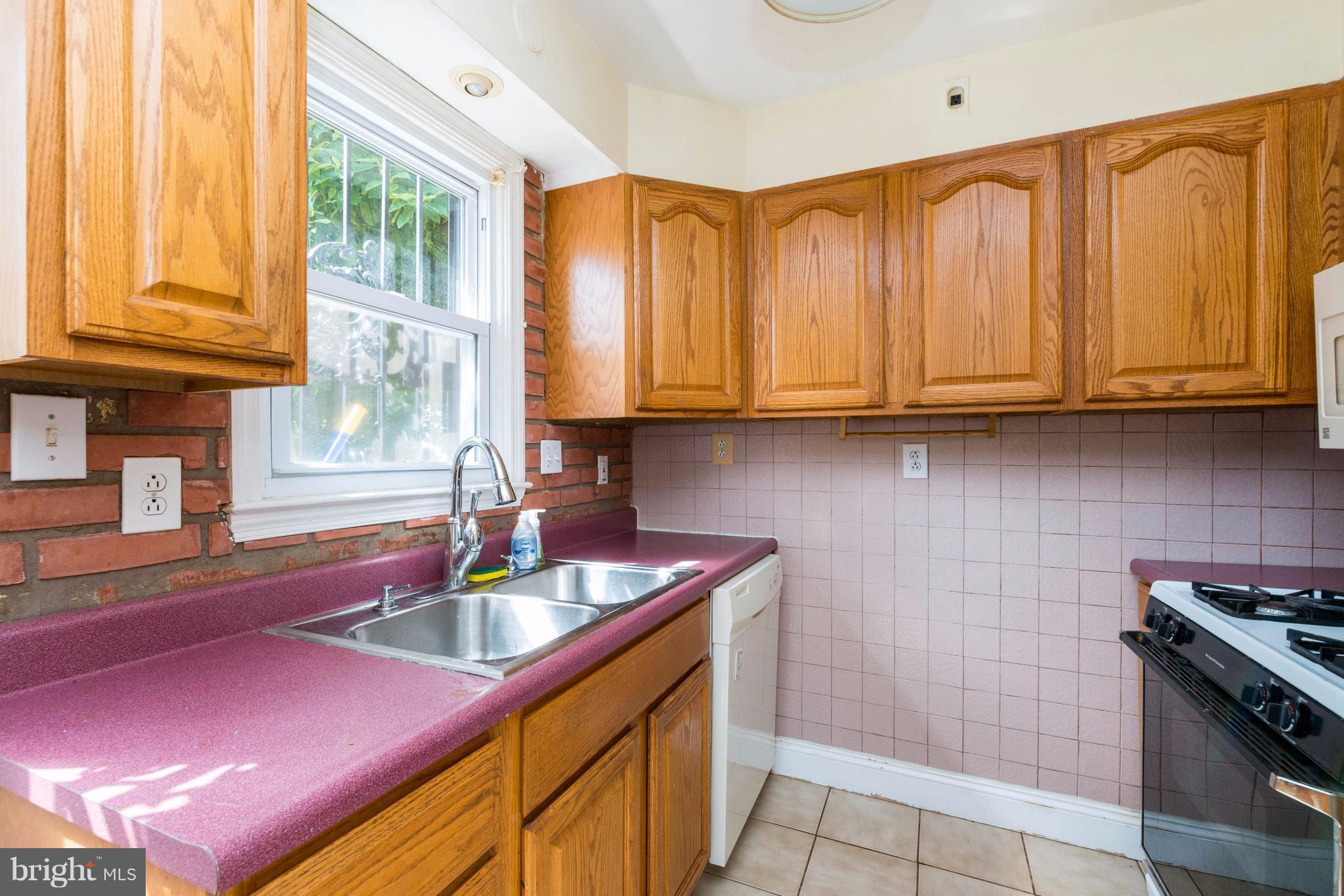 3533 Wild Cherry Road Baltimore, MD 21244 - Photo 8 of 30 Kitchen