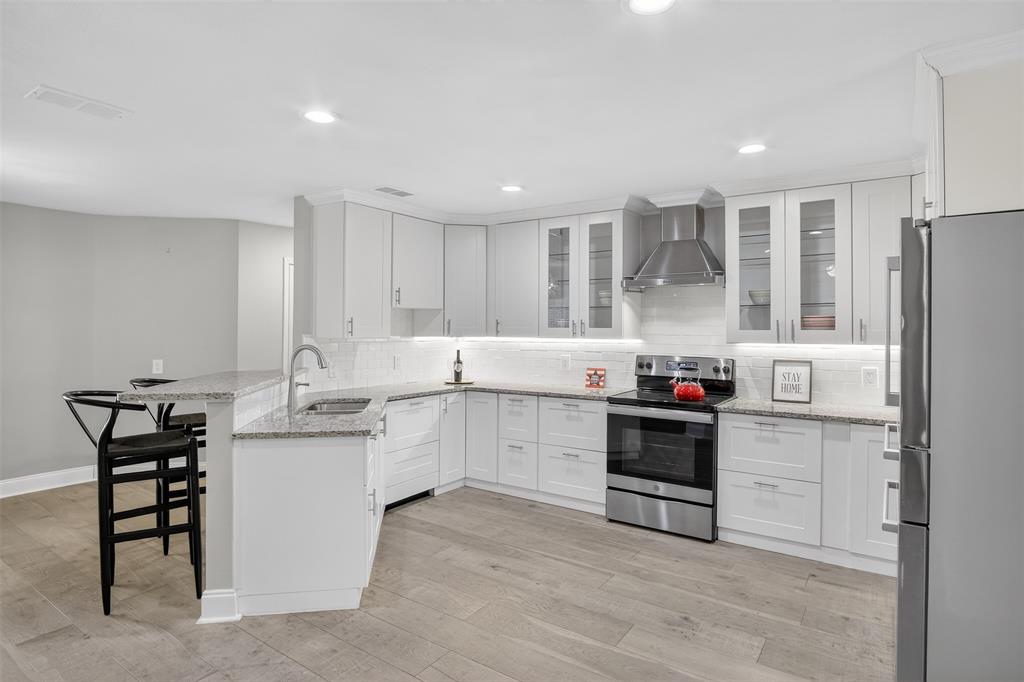 7631 Meadow Road Dallas, TX 75230 - Photo 7 of 25