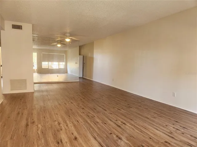 $1,450 | 2402 Ecuadorian Way, Unit 30, Clearwater, FL 33763