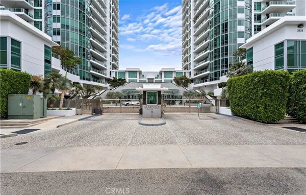 $1,098,500 | 3131 Michelson Drive, Unit 407, Irvine, CA 92612