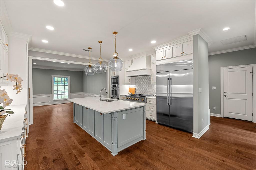 6012 East Ridge Drive Shreveport, LA 71106 - Photo 6 of 40 View of Kitchen from Living Room