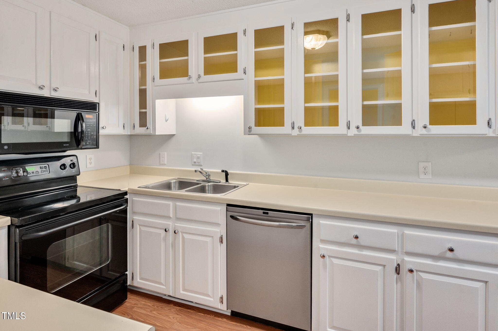503 Oak Run Drive Raleigh, NC 27606 - Photo 9 of 19 503 Oak Run Drive_JRKnowles_Photography_
