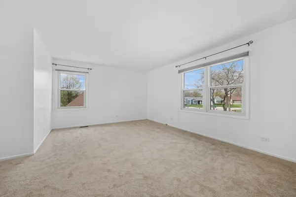 $3,500 | 1553 Brandywyn Court North, Buffalo Grove, IL 60089