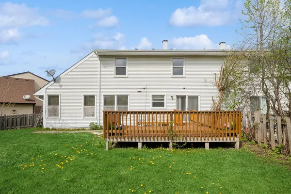 $3,500 | 1553 Brandywyn Court North, Buffalo Grove, IL 60089