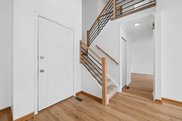 $3,500 | 1553 Brandywyn Court North, Buffalo Grove, IL 60089