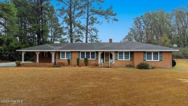 $375,000 | 5308 Highway 87, Elizabethtown, NC 28337