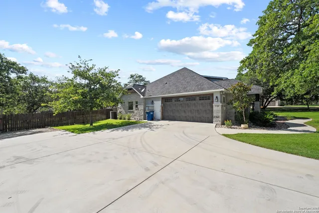 $675,000 | 172 Bobby Lynn Drive, Adkins, TX 78101