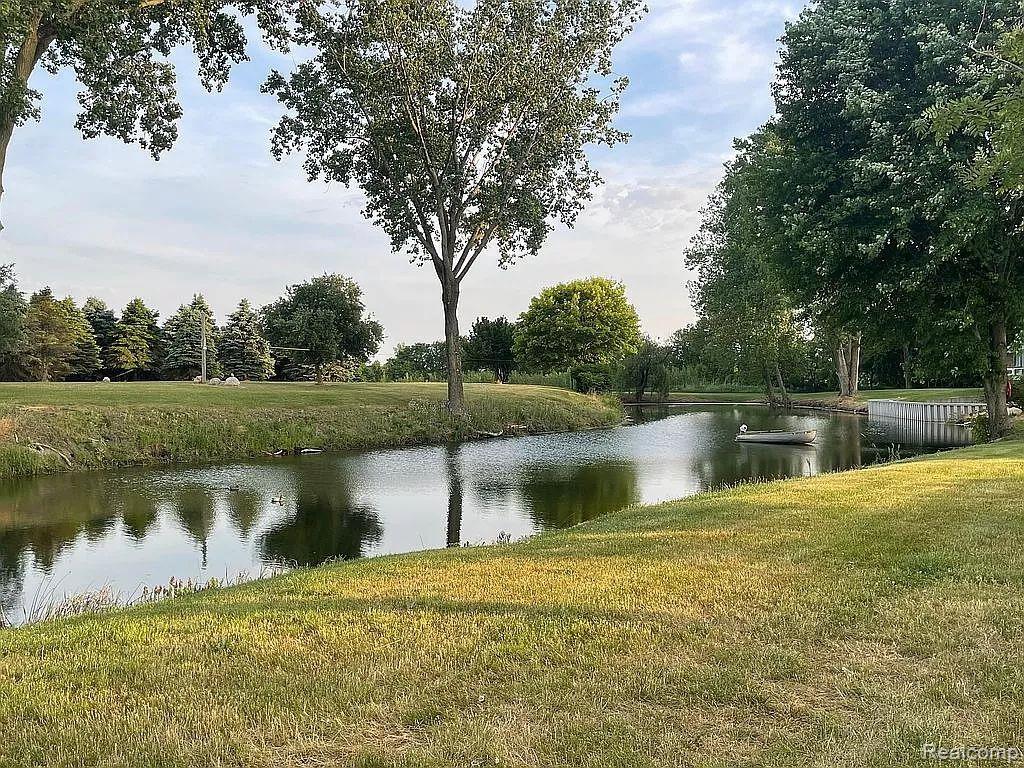 89561 Country Road 215 Decatur, MI 49045 - Photo 8 of 46