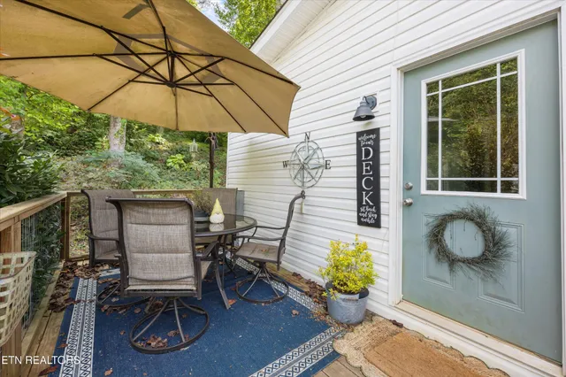 a view of an outdoor space and a yard