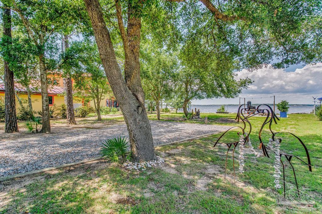5464 North Shore Road Pensacola, FL 32507 - Photo 4 of 48 Gallery Image 4