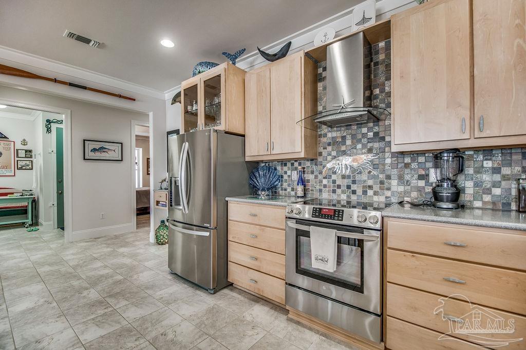 5464 North Shore Road Pensacola, FL 32507 - Photo 6 of 48 Gallery Image 6