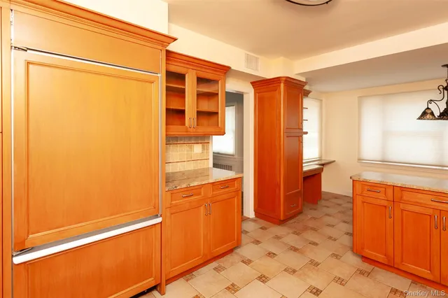 $5,300 | 355 East Beech Street, Long Beach, NY 11561