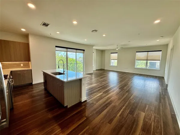 $4,705 | 7450 Coronado Avenue, Unit 301, Dallas, TX 75214