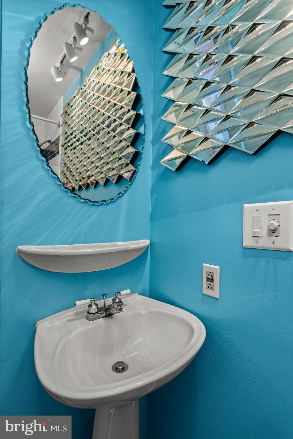 1932 Calvert Street Northwest, Unit 3 Washington, DC 20009 - Photo 36 of 42