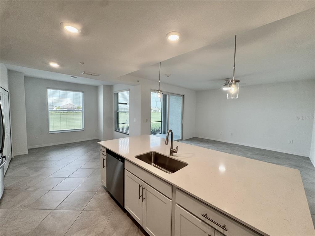18923 Scallop Loop, Unit 104 Lakewood Ranch, FL 34211 - Photo 4 of 29