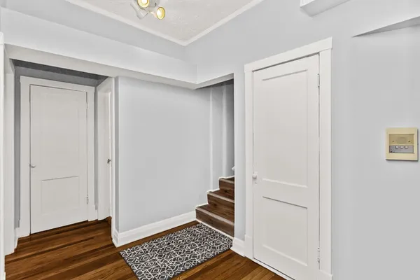 $1,900 | 3648 North Pine Grove Avenue, Unit G, Chicago, IL 60613