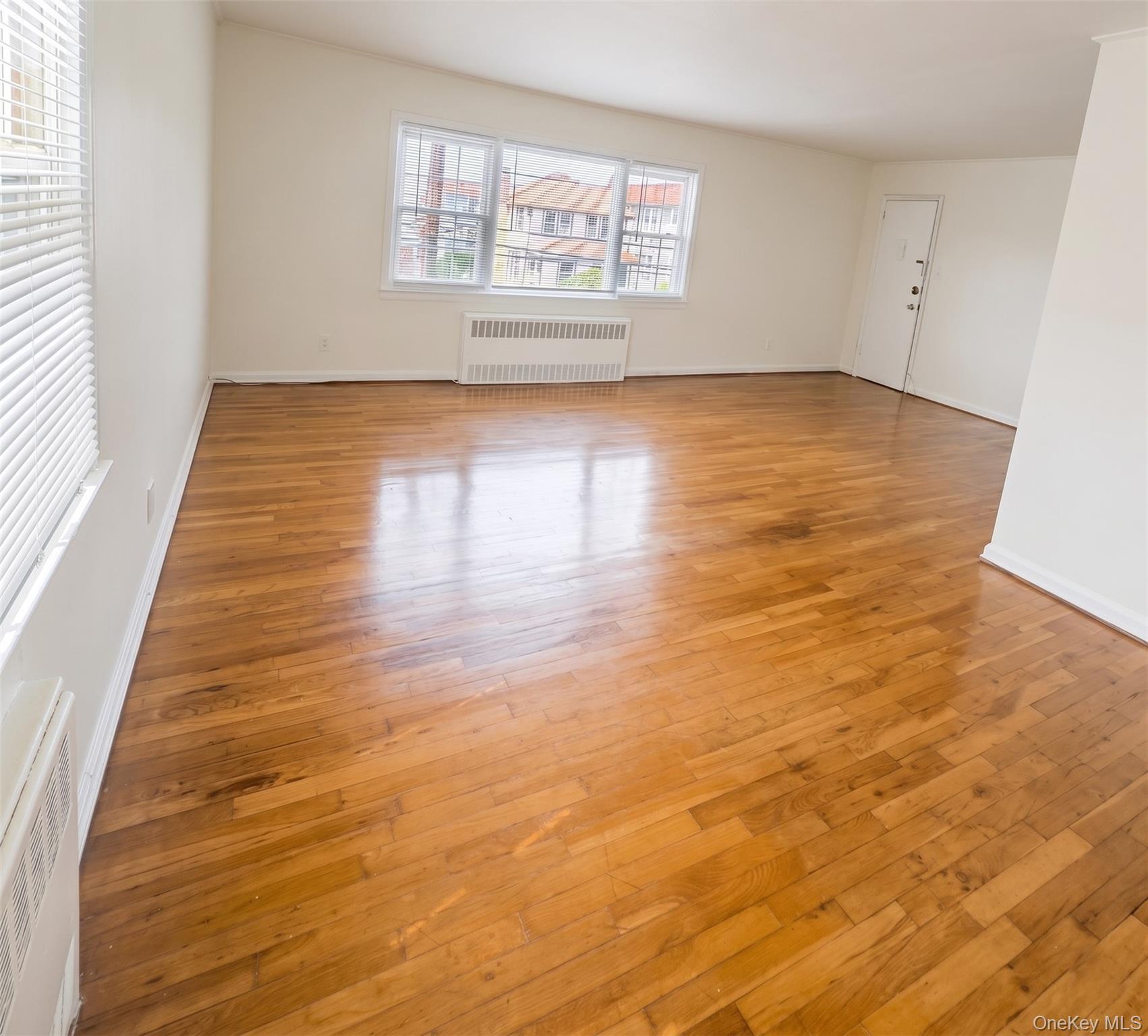 27-11 Deerfield Road Queens, NY 11691 - Photo 5 of 12