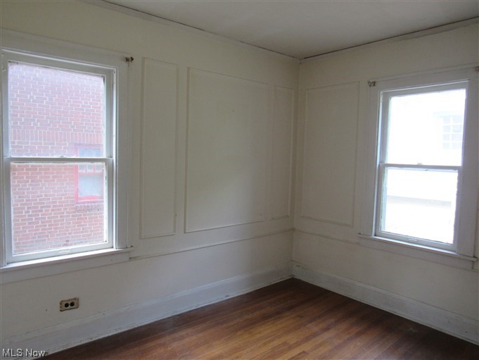 2071 Alton Road Cleveland, OH 44112 - Photo 7 of 35