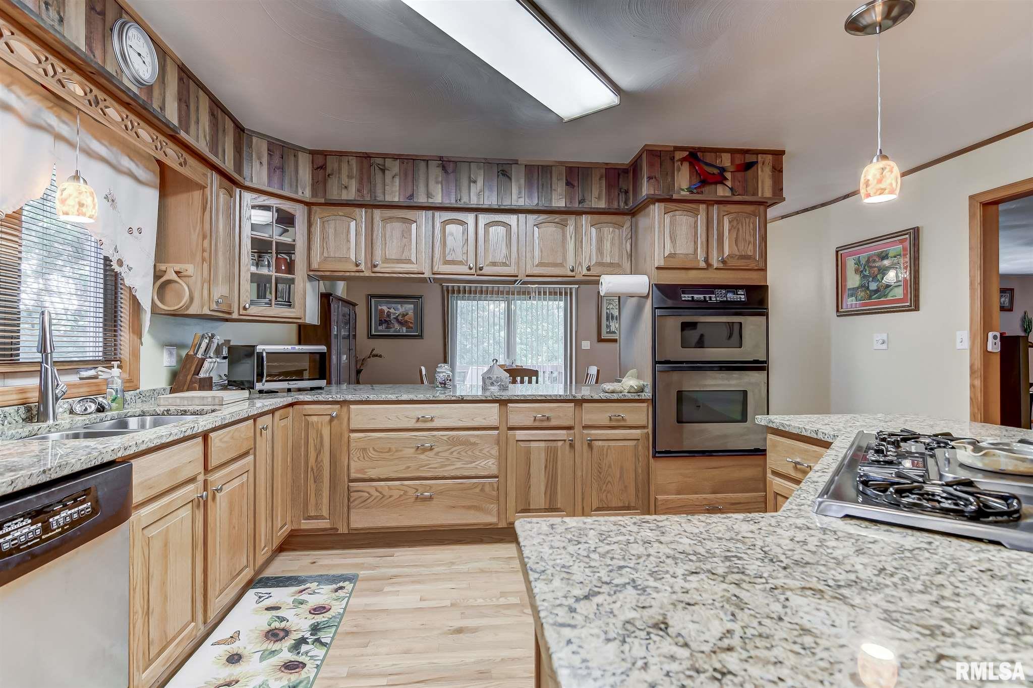 95 Goldenrod Lane Springfield, IL 62707 - Photo 8 of 50 Gallery Image 8