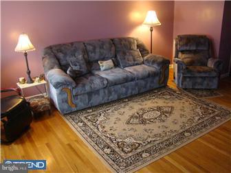 293 Ridgeway Terrace Philadelphia, PA 19116 - Photo 2 of 7 Gallery Image 2
