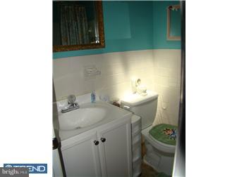 293 Ridgeway Terrace Philadelphia, PA 19116 - Photo 4 of 7 Gallery Image 4