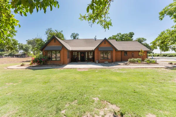 $725,000 | 28821 Road 168, Visalia, CA 93292