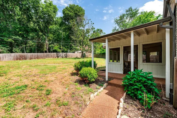 $3,600 | 5656 Kendall Drive, Nashville, TN 37209