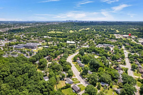 $3,600 | 5656 Kendall Drive, Nashville, TN 37209