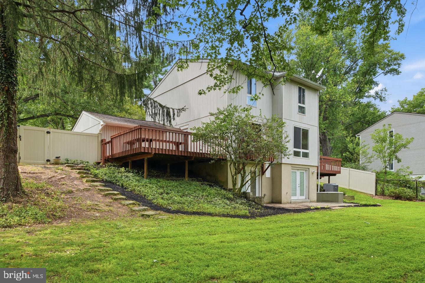 14317 Sturtevant Road Silver Spring, MD 20905 - Photo 46 of 55 Exterior Back