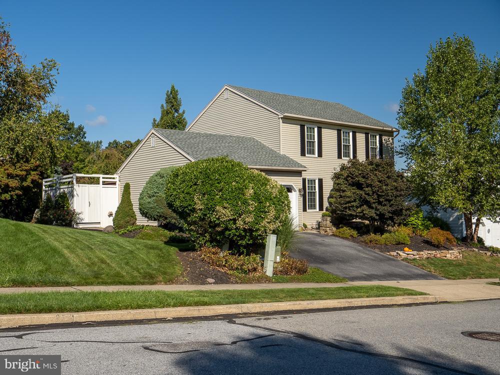 42 Rim View Lane Reading, PA 19607 - Photo 3 of 40