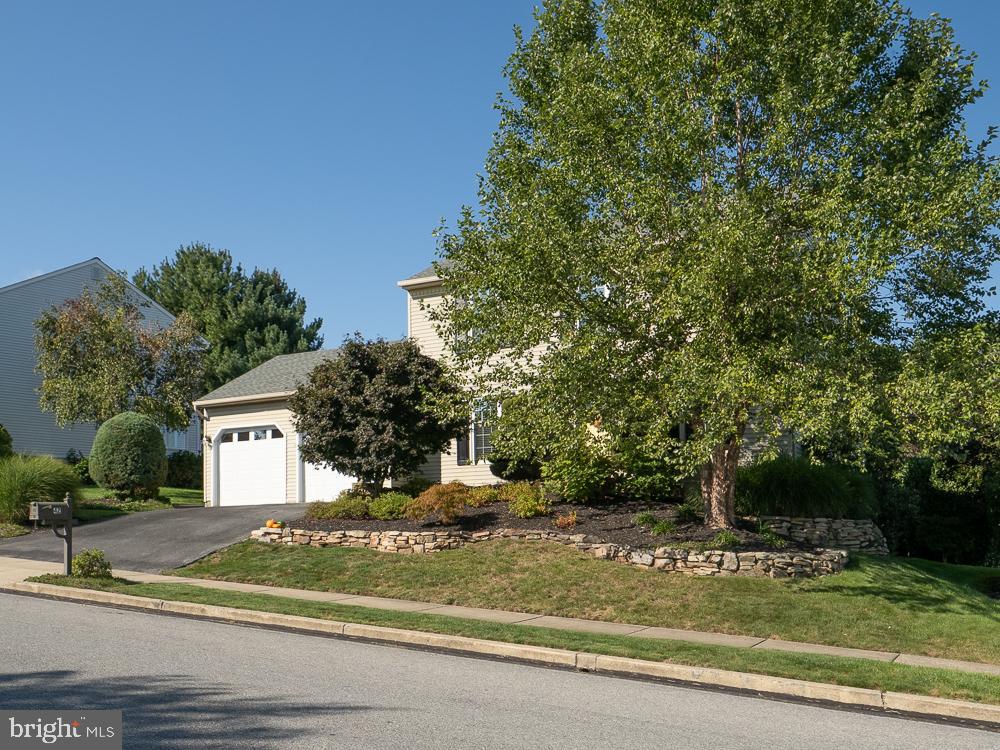42 Rim View Lane Reading, PA 19607 - Photo 4 of 40