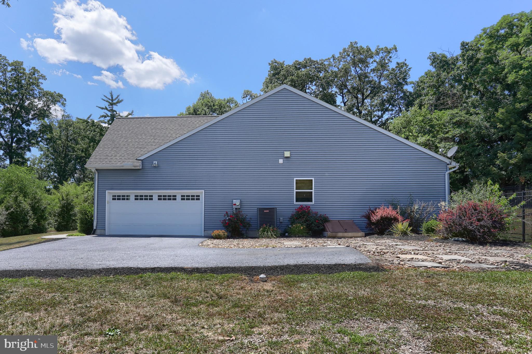 2805 Ionoff Road Harrisburg, PA 17110 - Photo 5 of 44