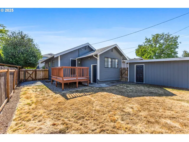 a view of backyard of house