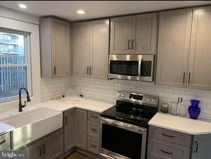 2047 Boardley Road Annapolis, MD 21401 - Photo 2 of 6