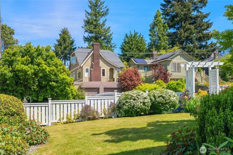 $1,095,000 | 4409 Southwest Dawson Street, Seattle, WA 98136