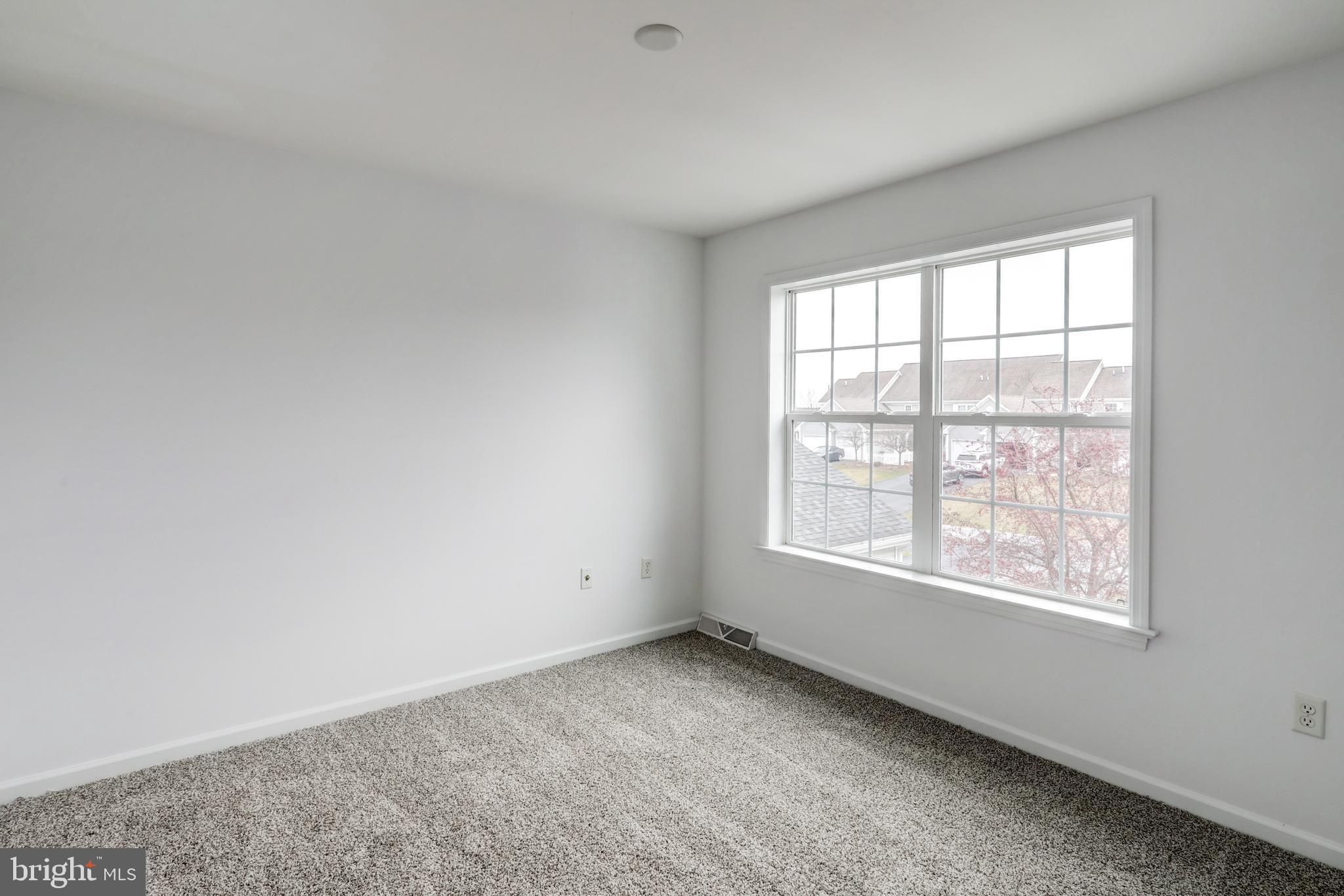 616 Wagonwheel Road Lititz, PA 17543 - Photo 29 of 40 an empty room with a window